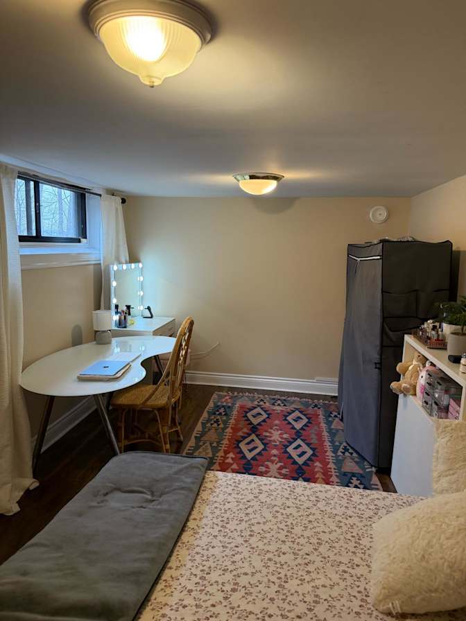 Kaelys's room