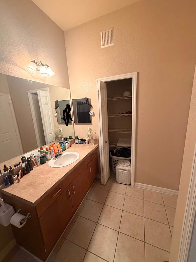 tommy's room