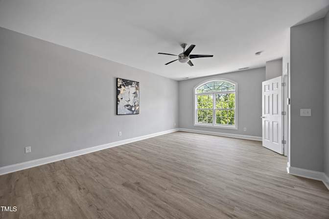 Alcove Rooms's room
