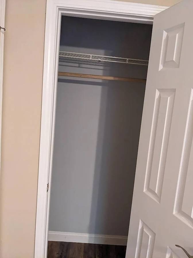 Alcove Rooms's room