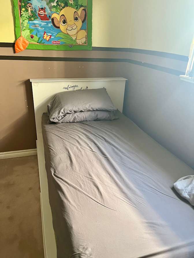 Sharlin's room