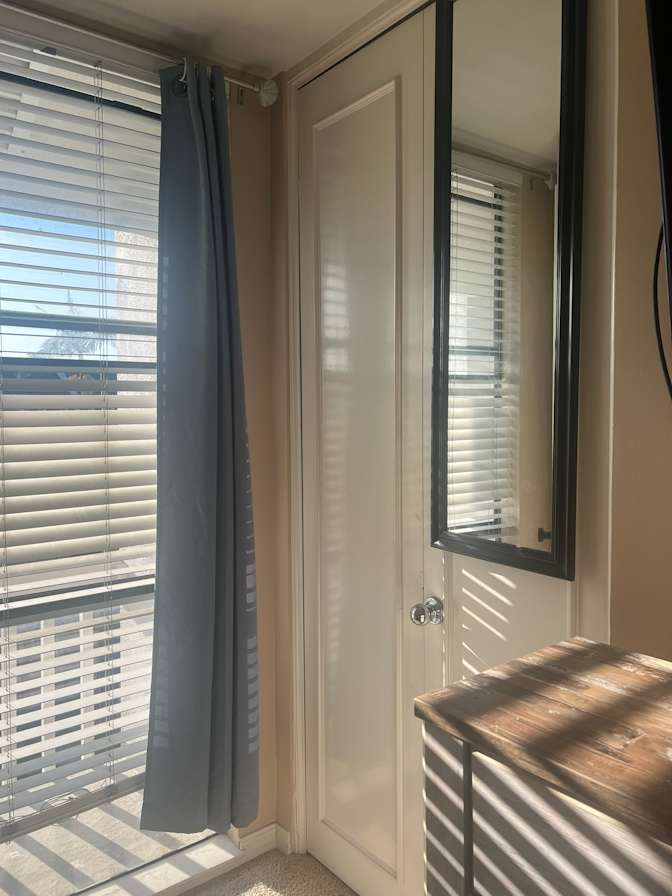 Thomas's room
