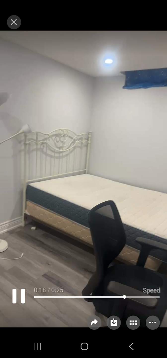 HONG TAI JIAO's room