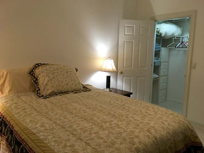 YASMINE's room