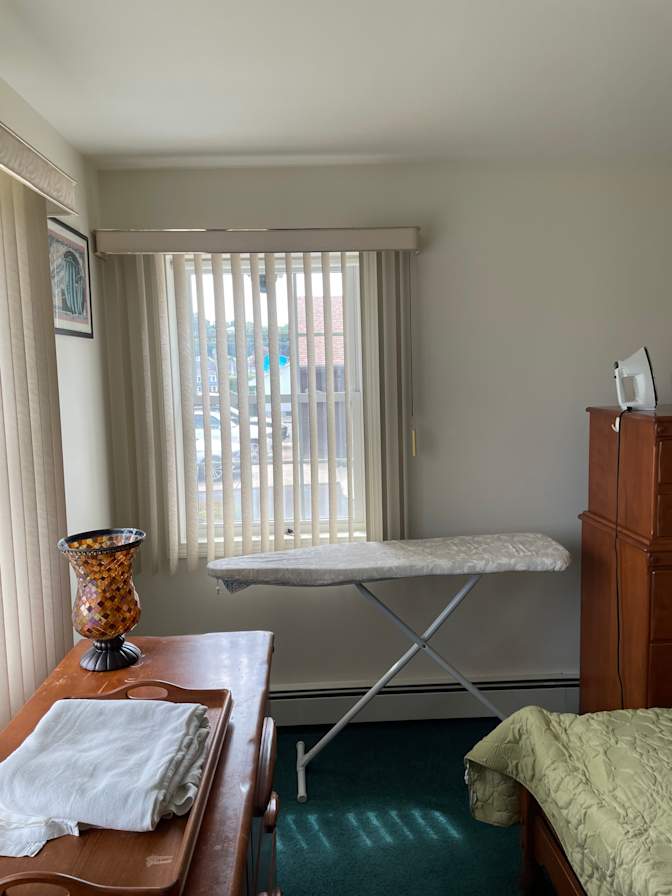 leonard's room