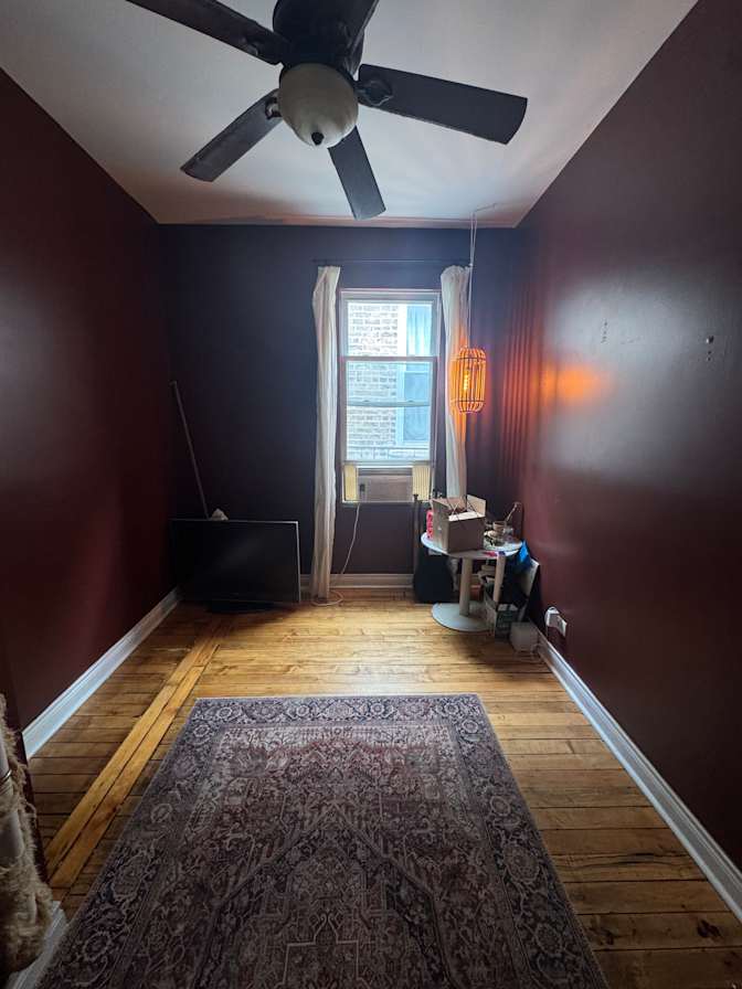 claire's room
