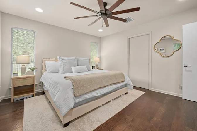 Donna's room