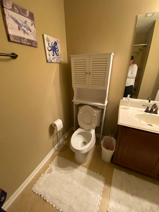 Tom's room