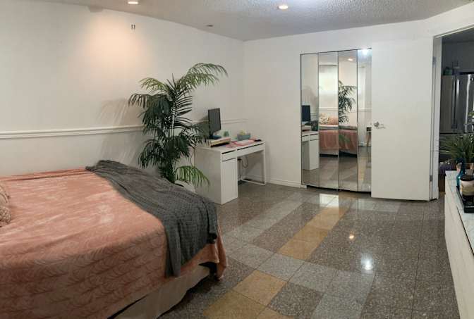 Jasmine's room