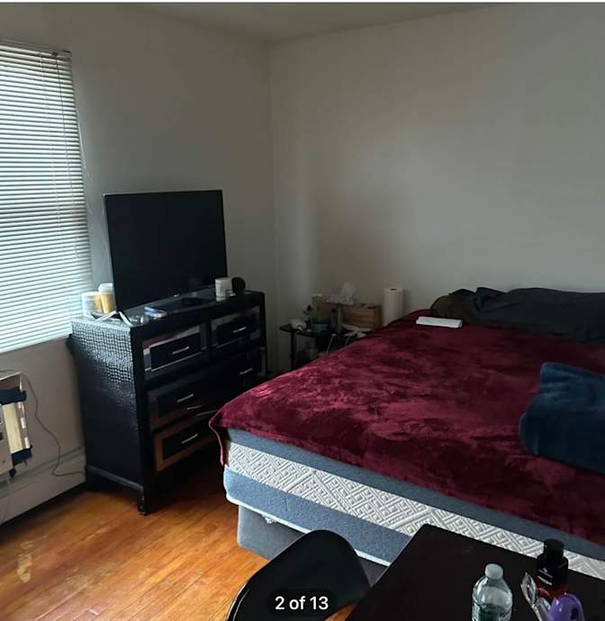 Enrico's room