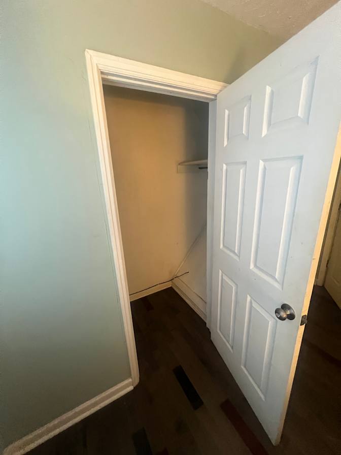 Yates Properties's room