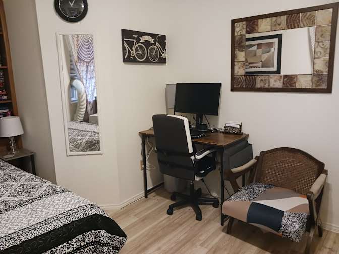 Joven's room