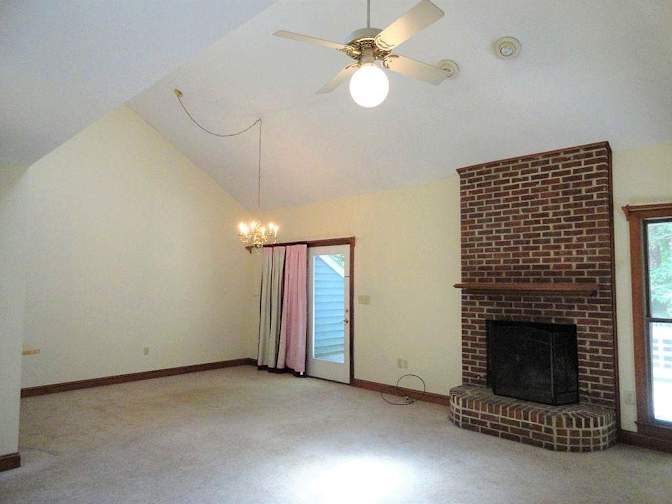 Alcove Rooms's room