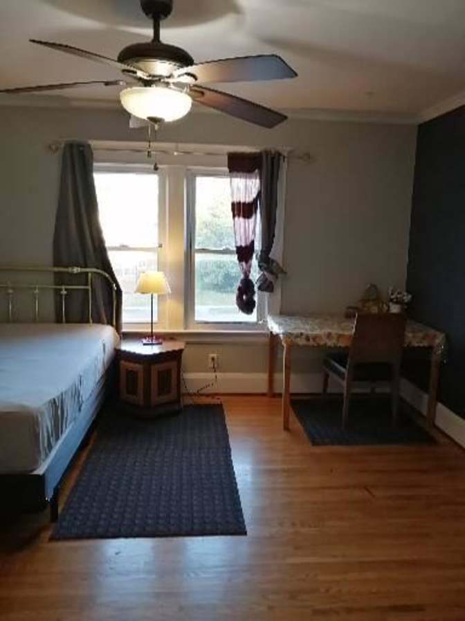Alice.'s room