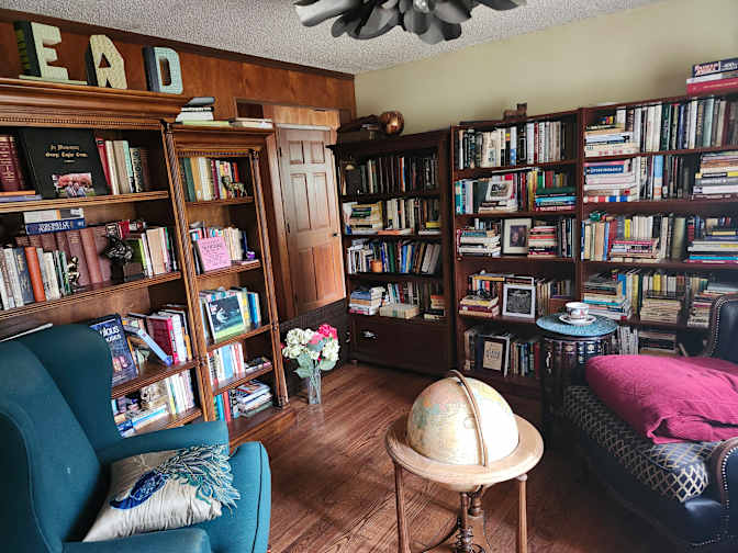Saundra's room