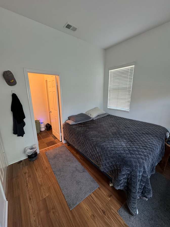 tony's room