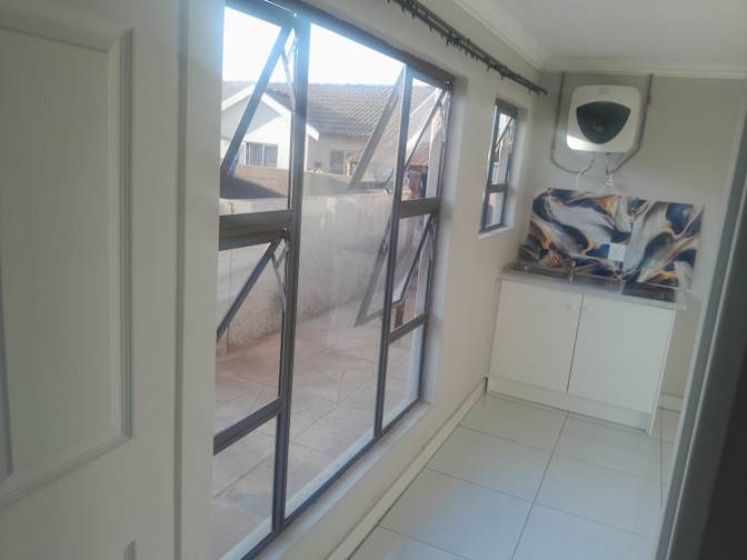 Ofentse's room