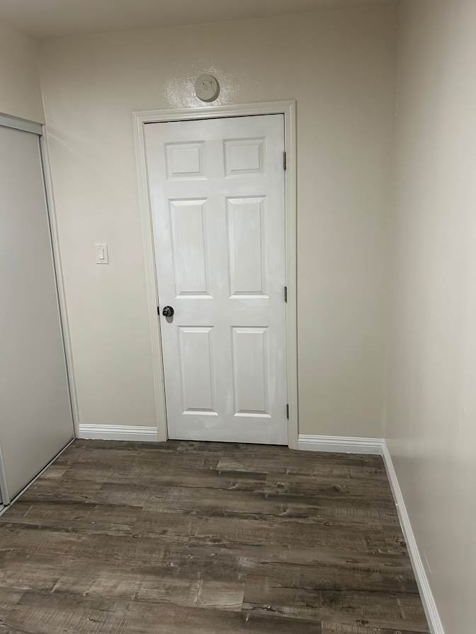 Efren's room