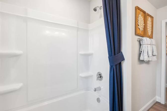 Alcove Rooms's room