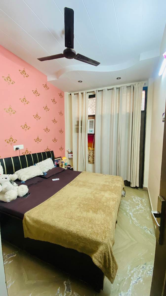 Isha's room