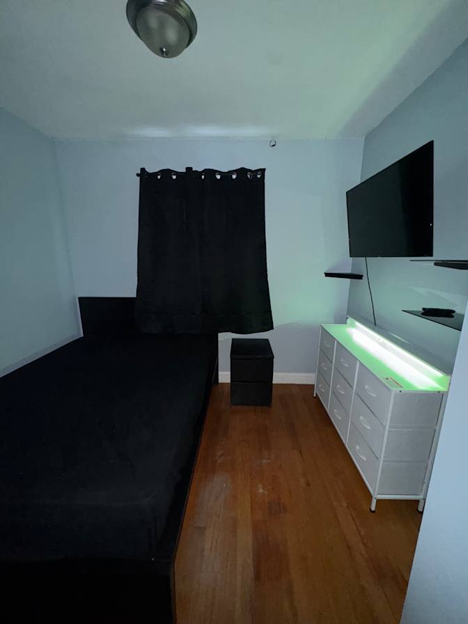 rochelle john's room