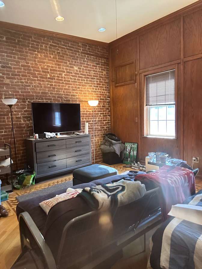 TJ Lyons's room