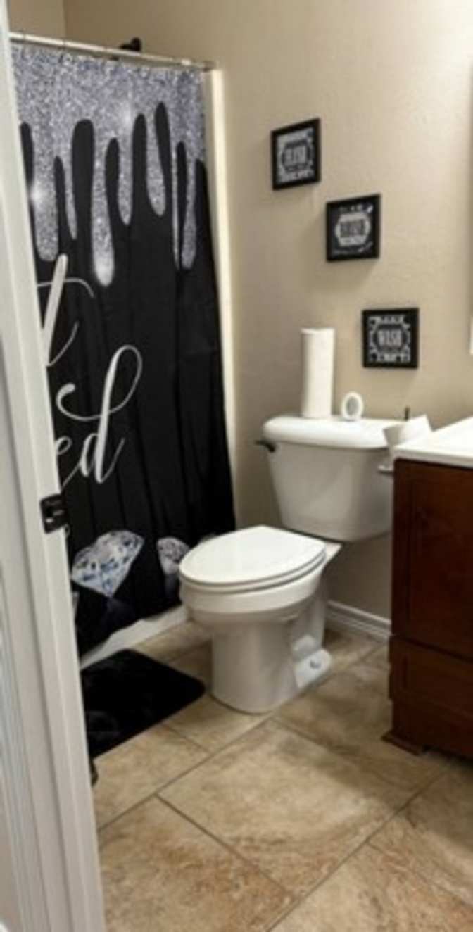 Mia Jones's room