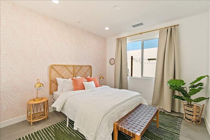 Claudia's room
