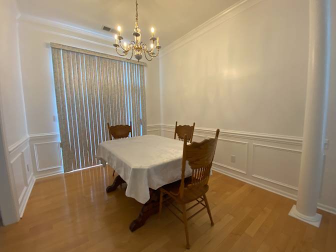 Alcove Rooms's room