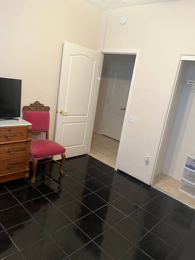Jennifer's room