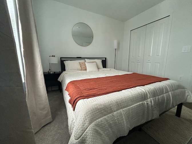 Salvador's room