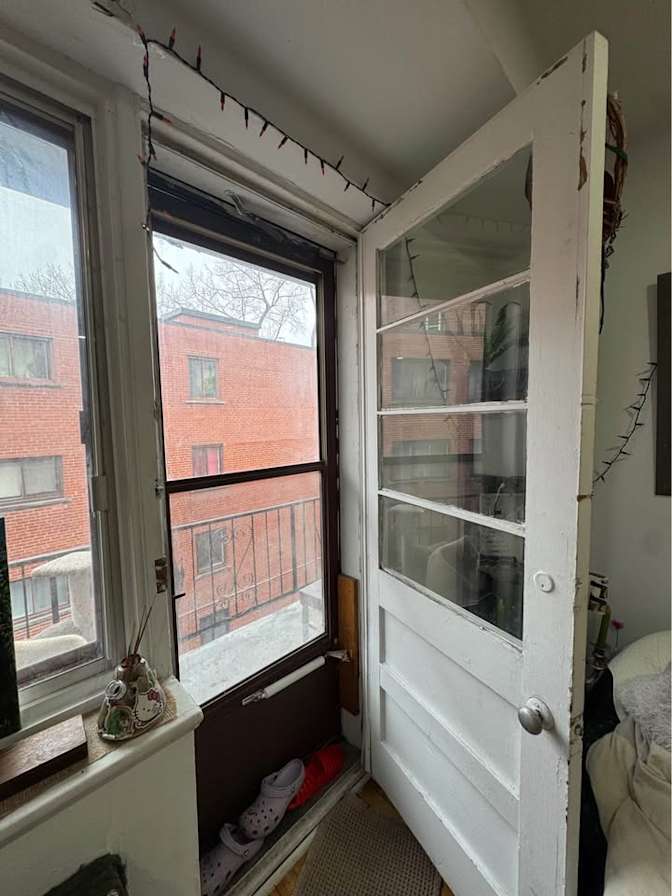 Toni's room