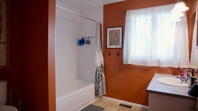 Chloë's room