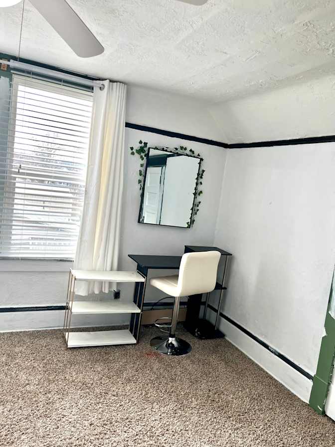 Zena's room
