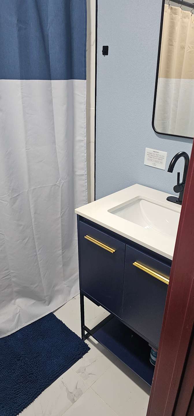 Corporate Heir's room