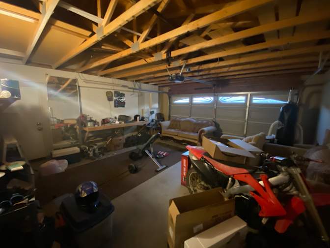 Landon white's room