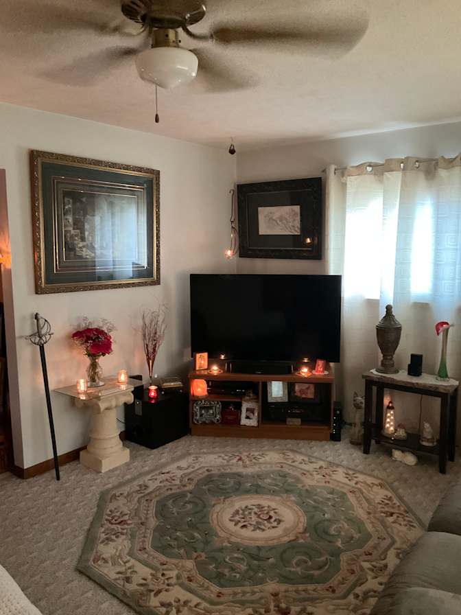 Julie Sims's room
