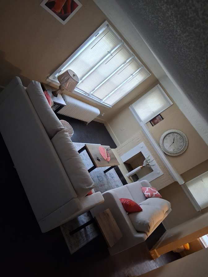 Lisa's room