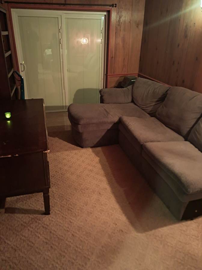 Geoffrey H's room