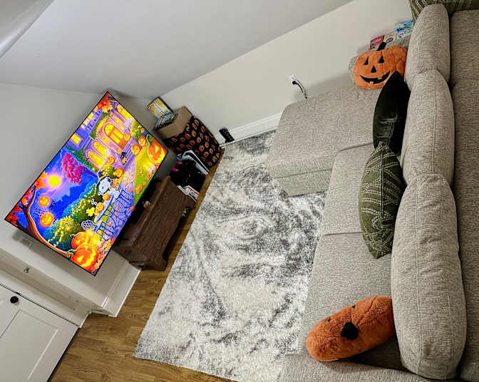 Elle's room