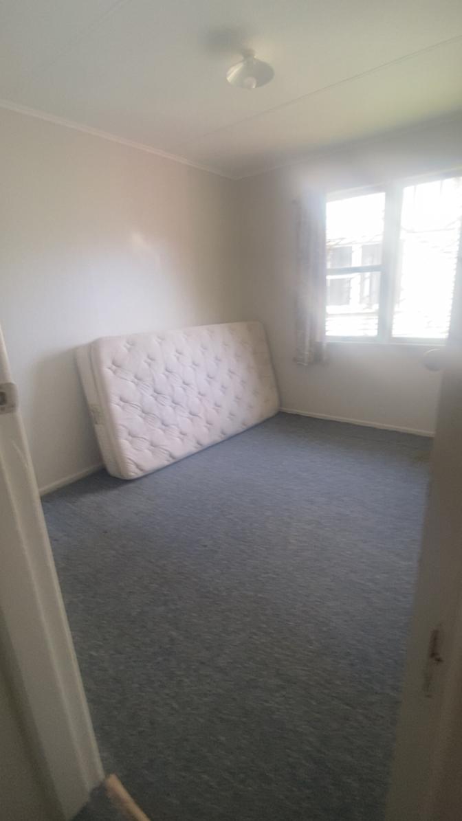 Annalise's room