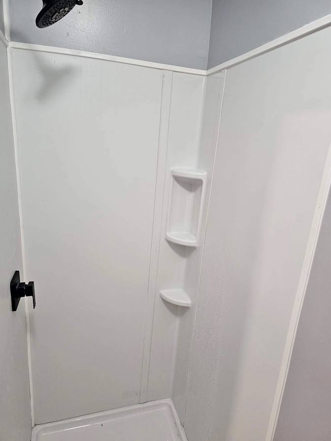 Alcove Rooms's room