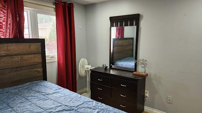 Moorthy's room