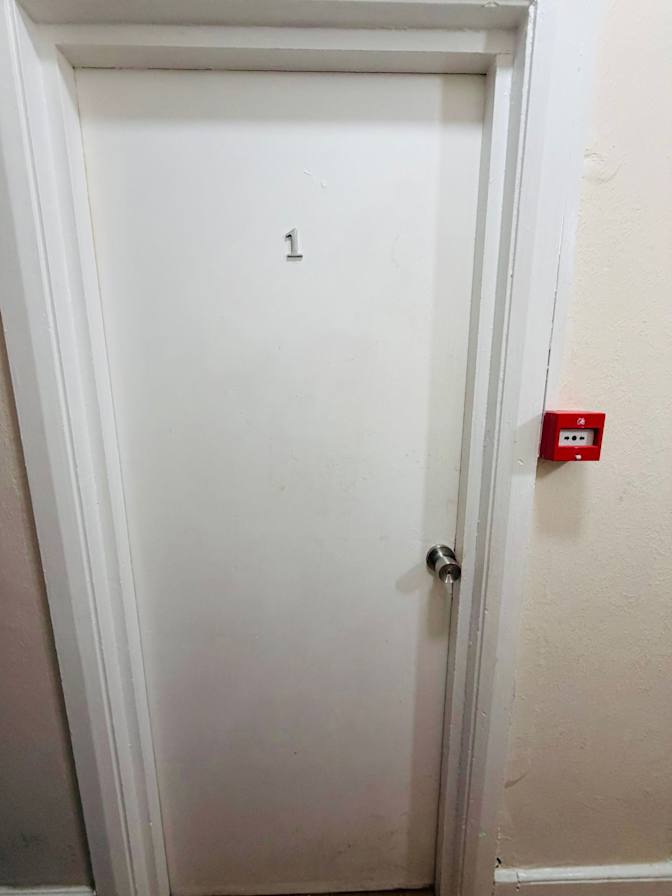hassan khan's room