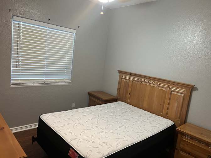 Manuel's room