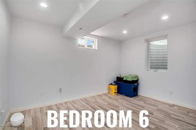 HomeCrew's room