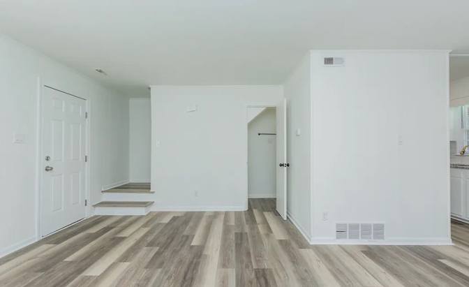 Alcove Rooms's room