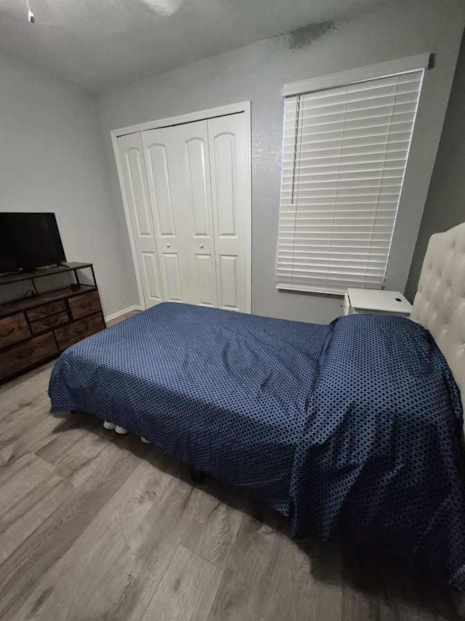 Carolina's room