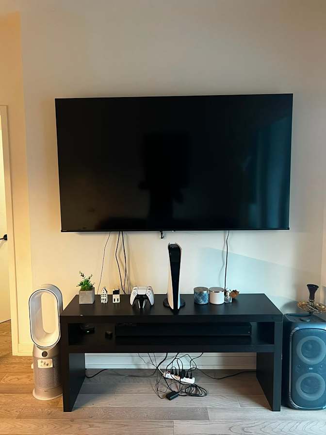 Jax's room