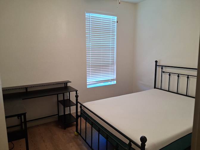Loren's room